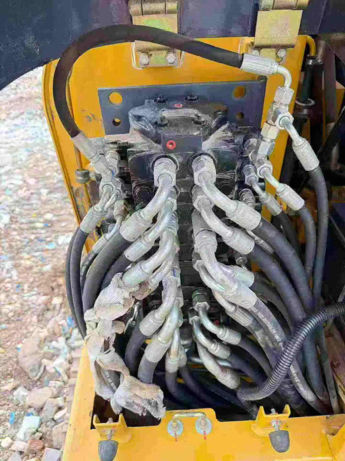 Buy XCMG XE65D Used Excavator / 3 Buy XCMG XE65D Used Excavator / 3