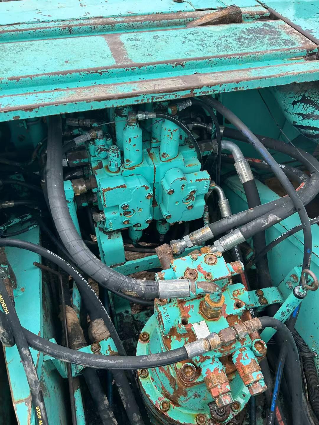 Buy Kobelco SK200-2 Used Excavator / 7 Buy Kobelco SK200-2 Used Excavator / 7
