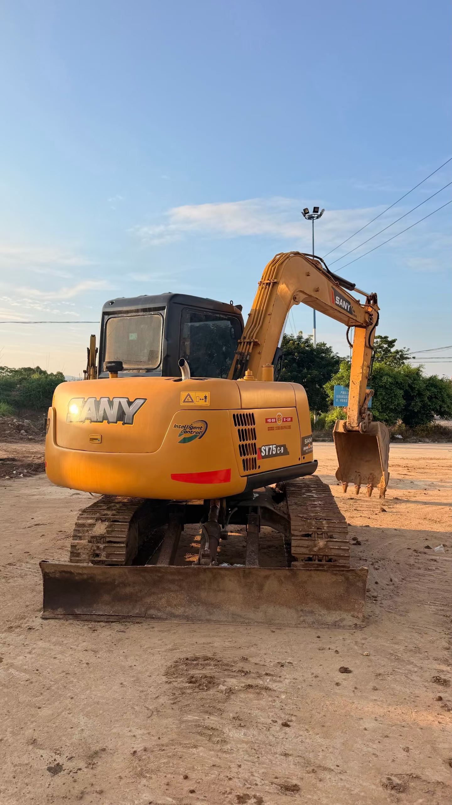 Buy Sany SY75 Used Excavator / 1