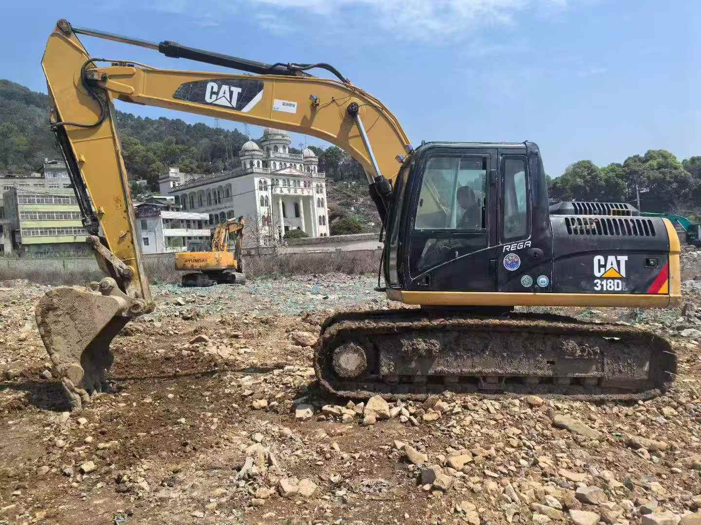 Buy Caterpillar M318 Used Excavator / 2 Buy Caterpillar M318 Used Excavator / 2