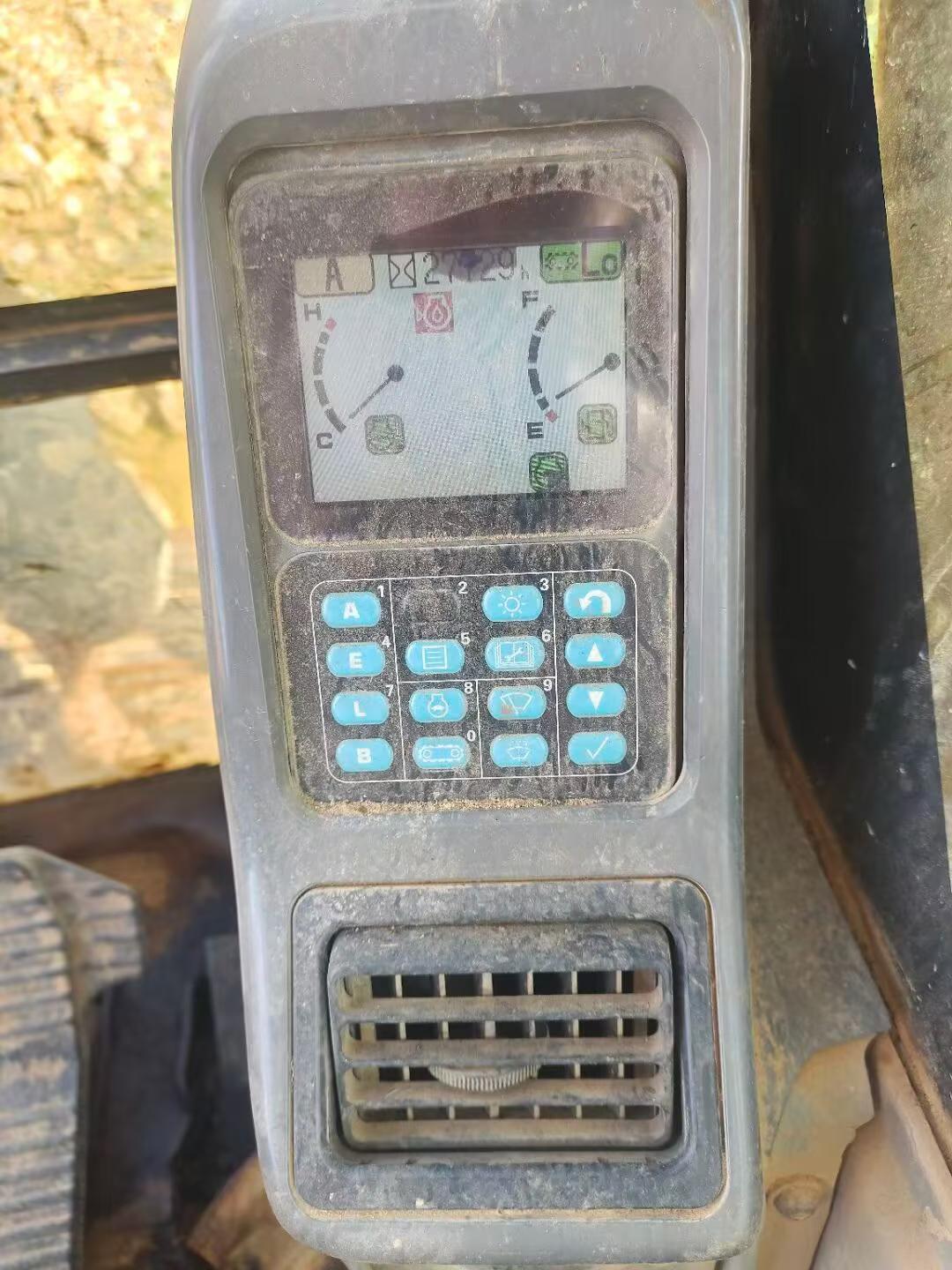 Buy Komatsu PC210-7 Used Excavator / 7 Buy Komatsu PC210-7 Used Excavator / 7
