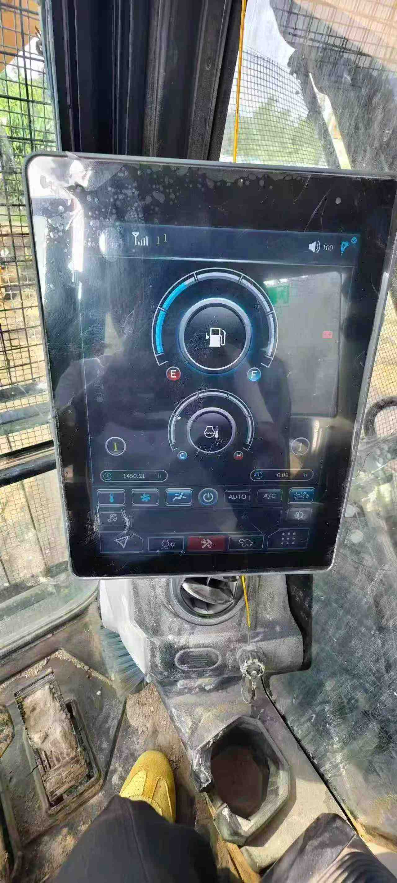 Buy Sany SY550H Used Excavator / 8