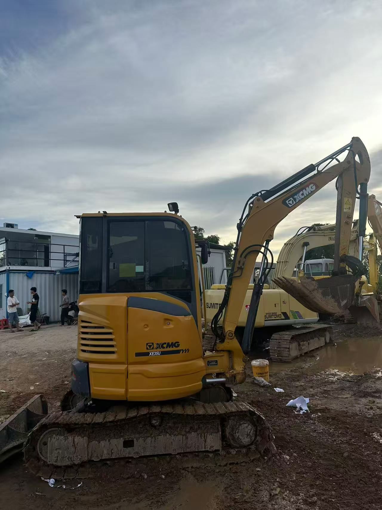 Buy XCMG XE35U Used Excavator / 4 Buy XCMG XE35U Used Excavator / 4