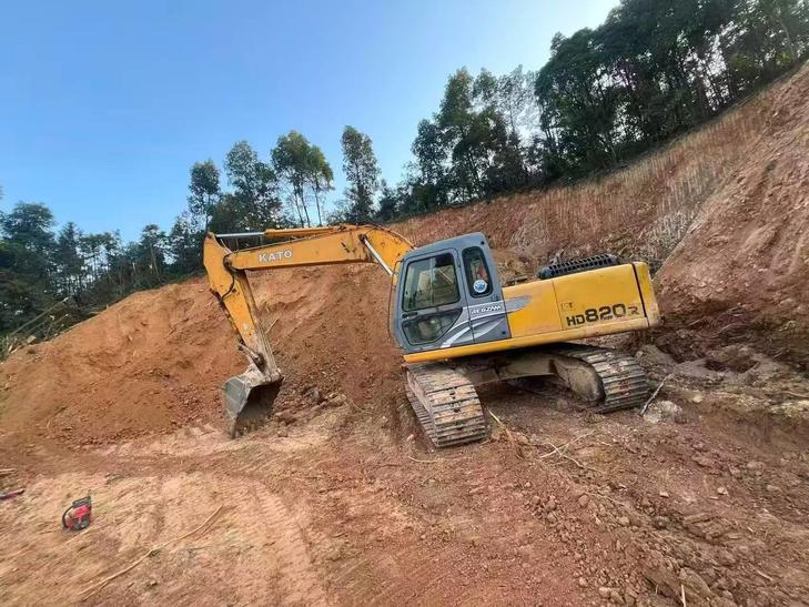 Buy Kato Used Excavator / 1