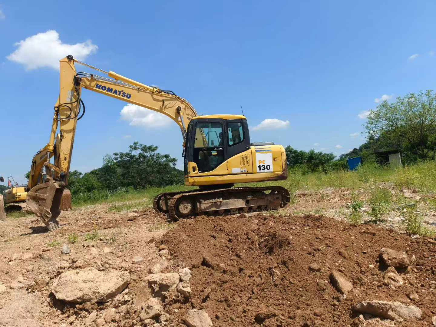 Buy Komatsu PC130-7 Used Excavator / 2