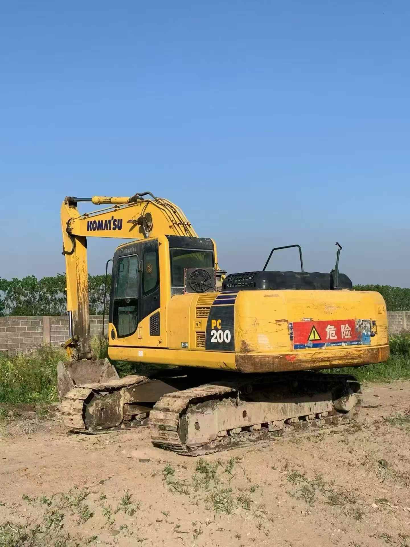 Buy Komatsu PC200-8 Used Excavator / 1