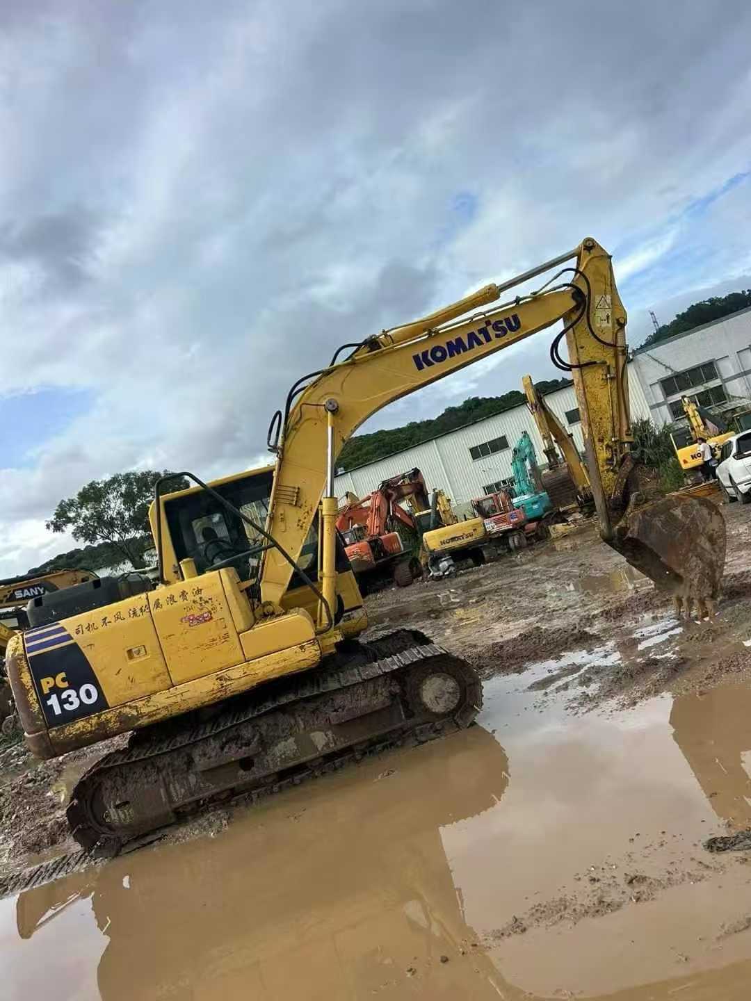 Buy Komatsu PC110-7 Used Excavator / 3 Buy Komatsu PC110-7 Used Excavator / 3