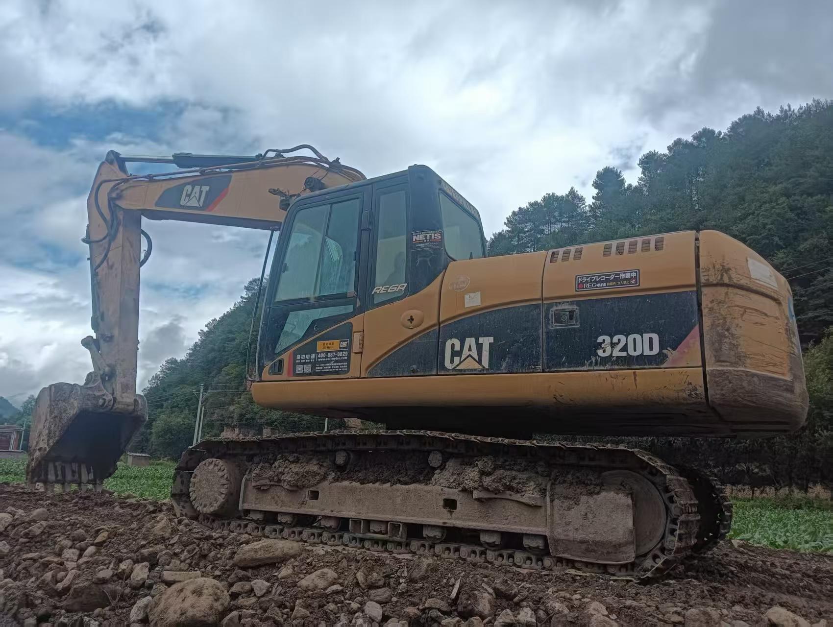 Buy Caterpillar 320D Used Excavator / 2 Buy Caterpillar 320D Used Excavator / 2