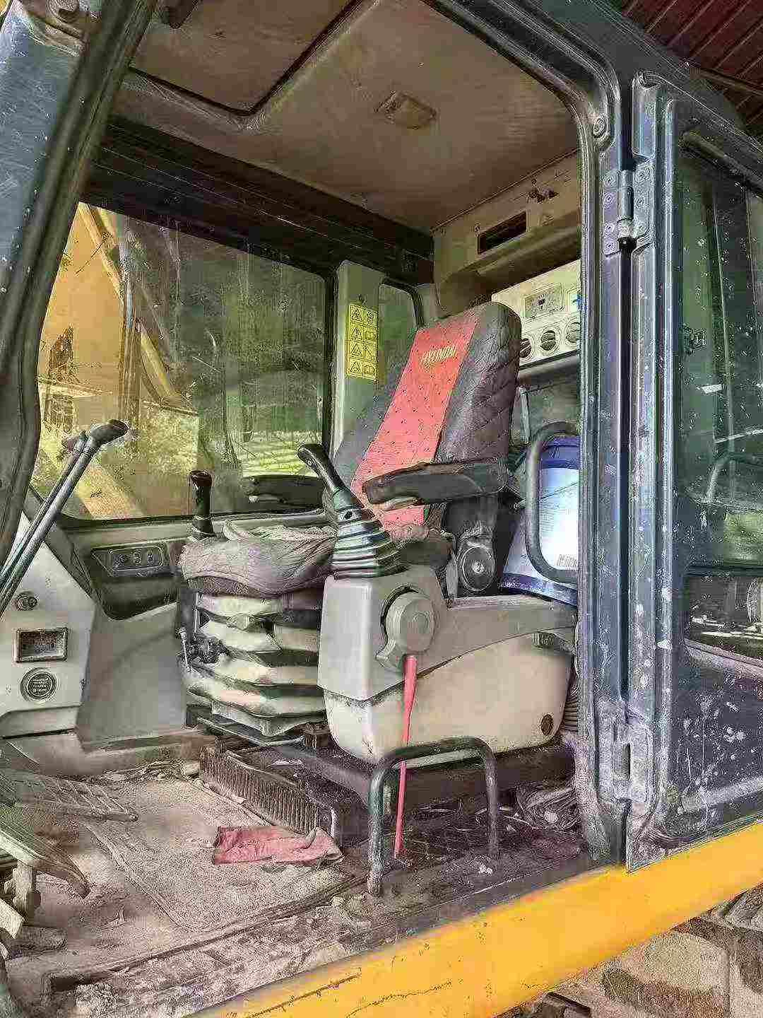 Buy Hyundai R150-7 Used Excavator / 5 Buy Hyundai R150-7 Used Excavator / 5