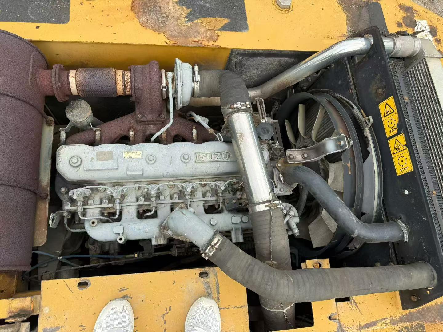 Buy XCMG XE215 Used Excavator / 2 Buy XCMG XE215 Used Excavator / 2