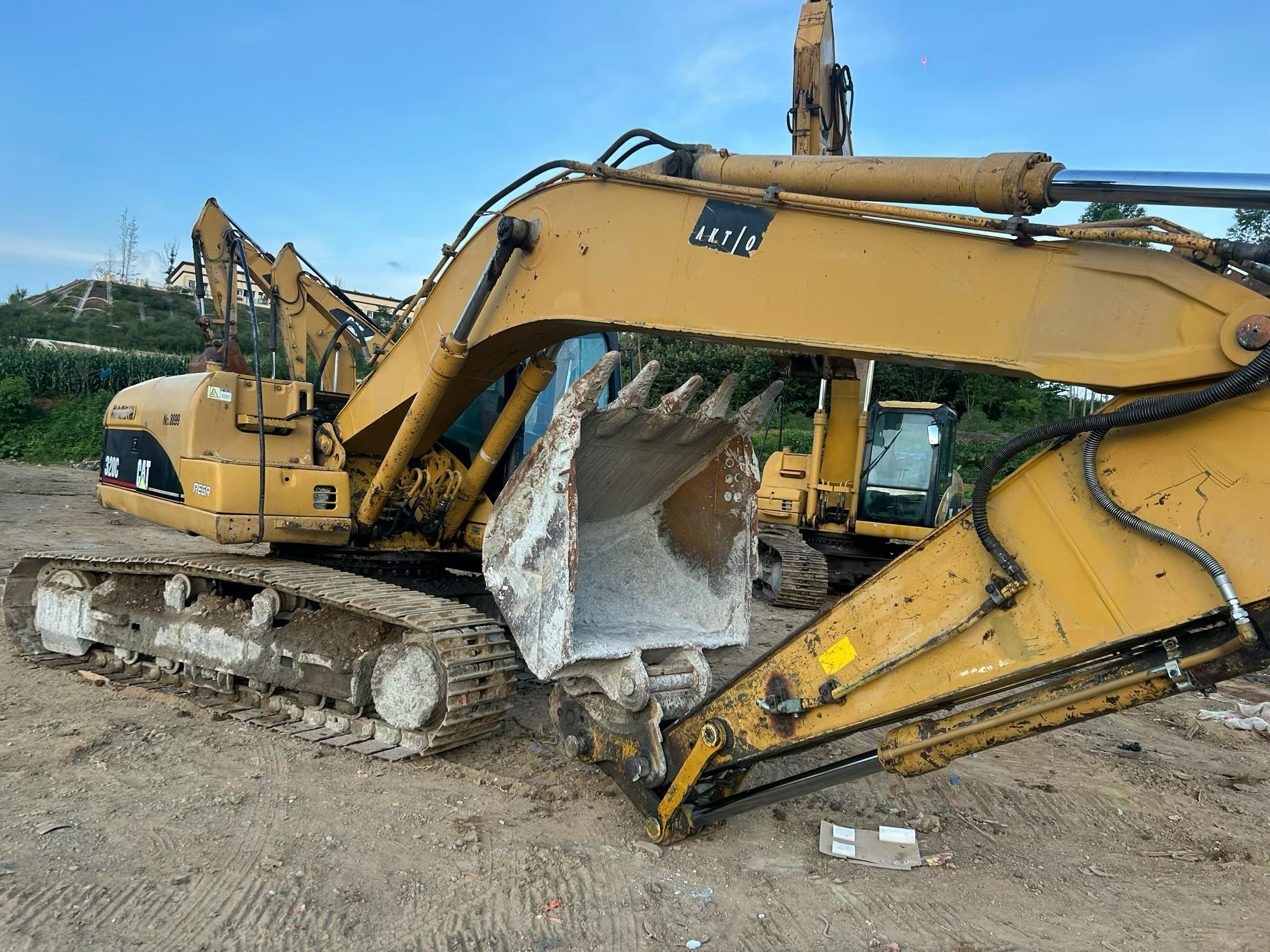 Buy Caterpillar 320C Used Excavator / 3 Buy Caterpillar 320C Used Excavator / 3