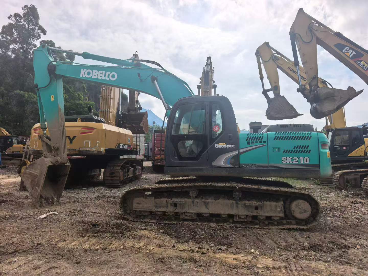 Buy Kobelco SK210 Used Excavator / 7