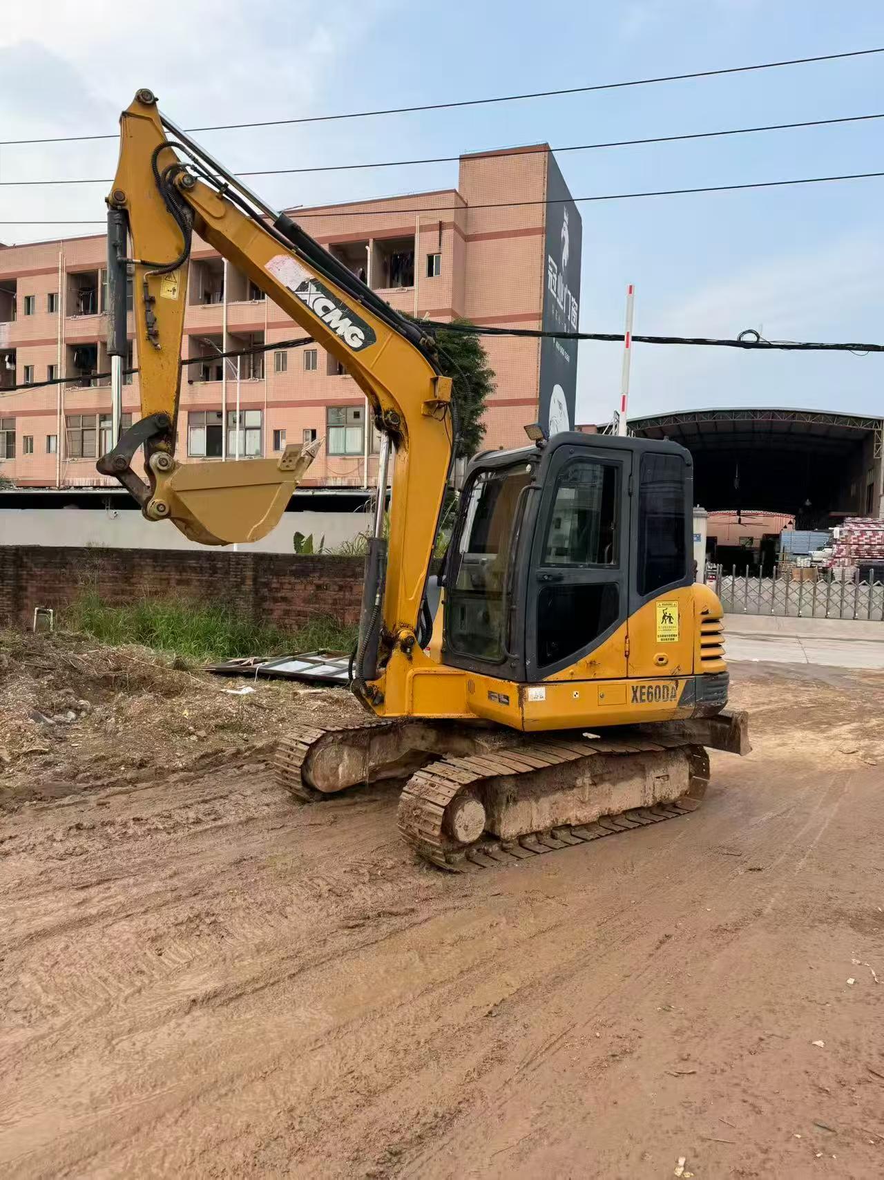 Buy XCMG XE60 Used Excavator / 1