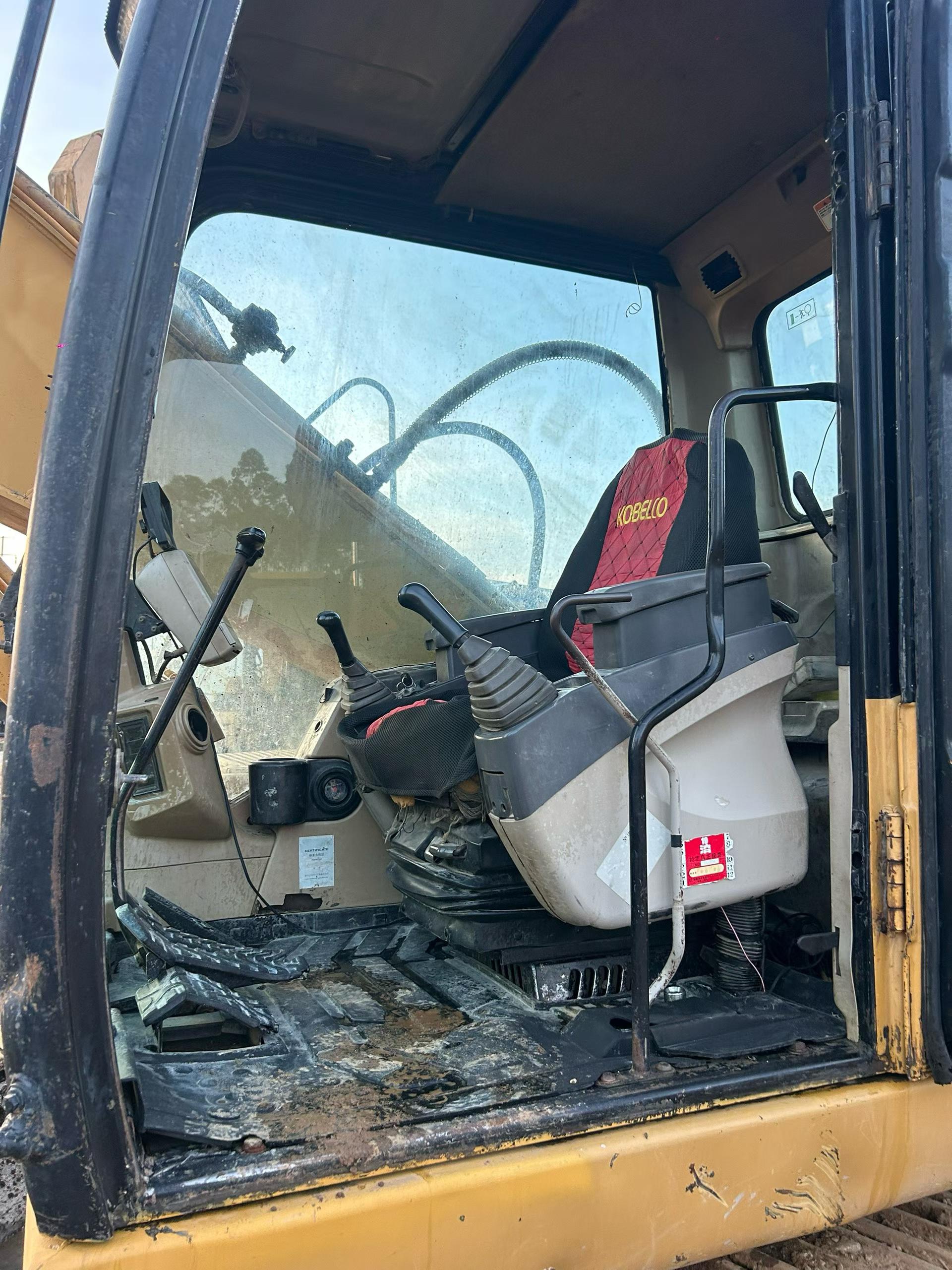 Buy Caterpillar 320C Used Excavator / 6 Buy Caterpillar 320C Used Excavator / 6