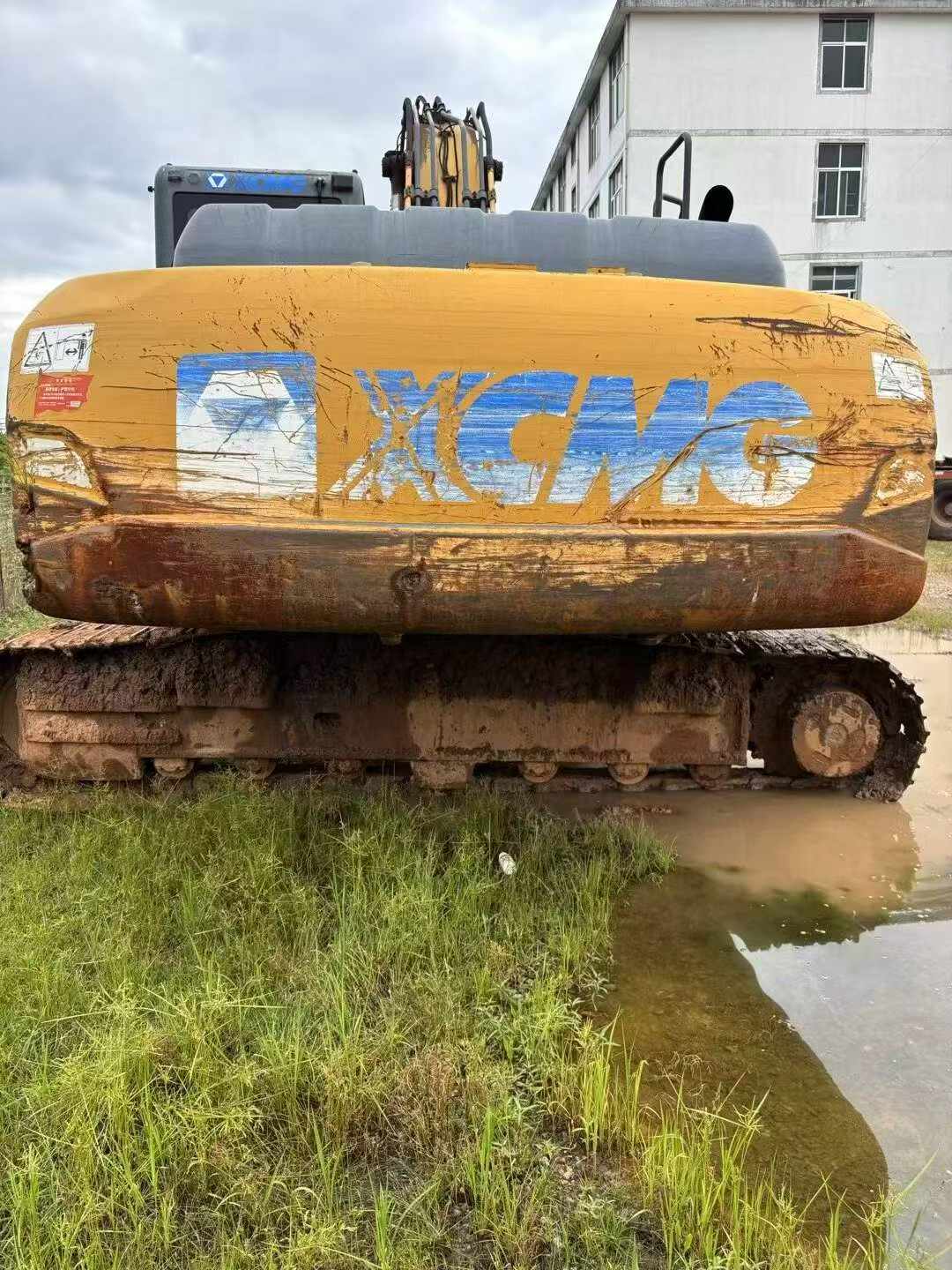 Buy XCMG XE200 Used Excavator / 2