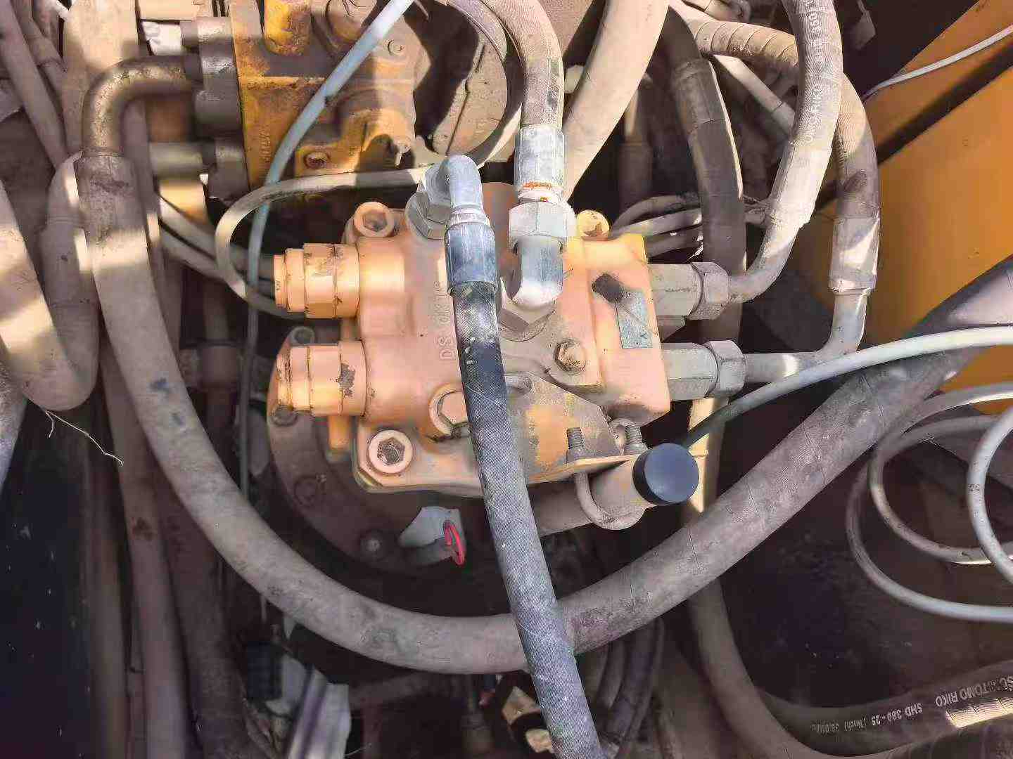Buy Sany SY205C Used Excavator / 5 Buy Sany SY205C Used Excavator / 5