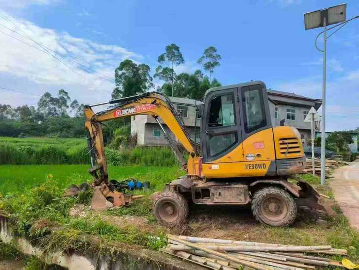 Buy XCMG XE60 Used Excavator / 1