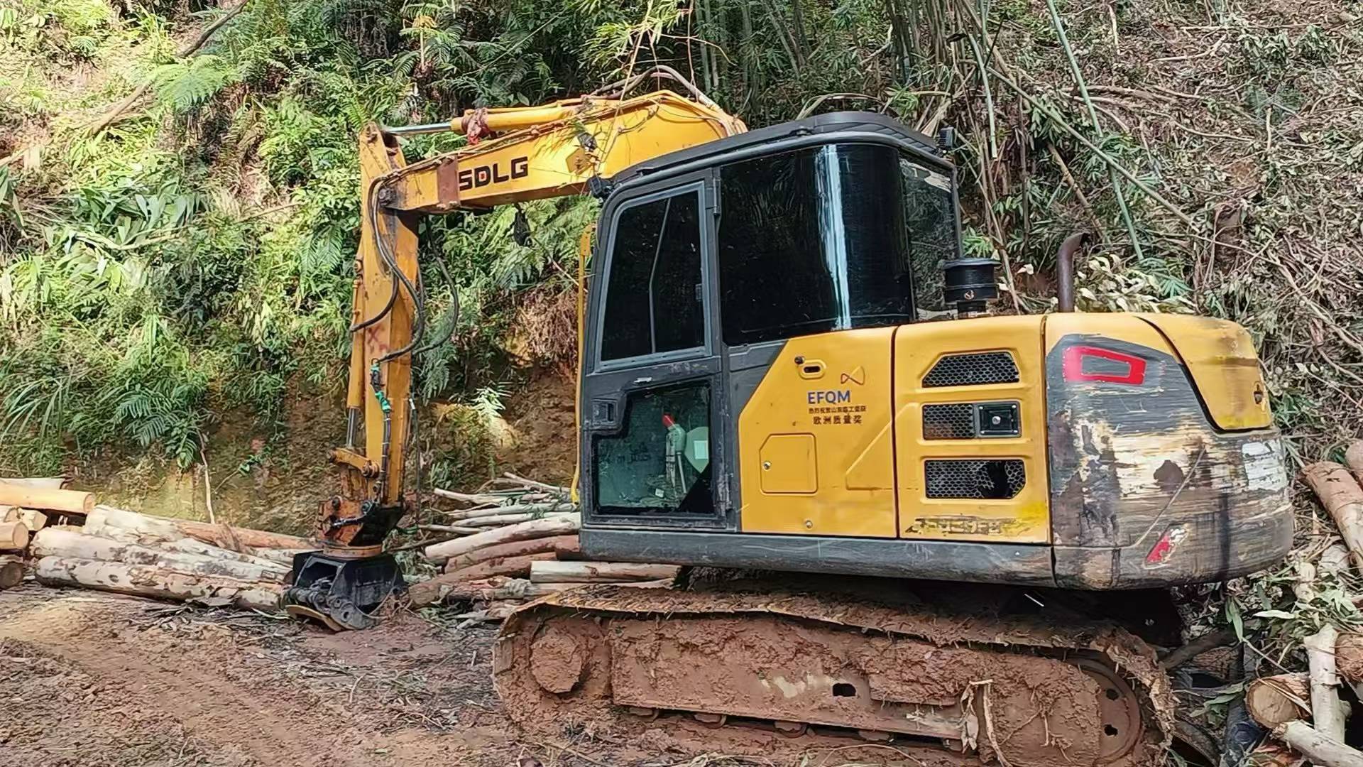 Buy XCMG XE85C Used Excavator