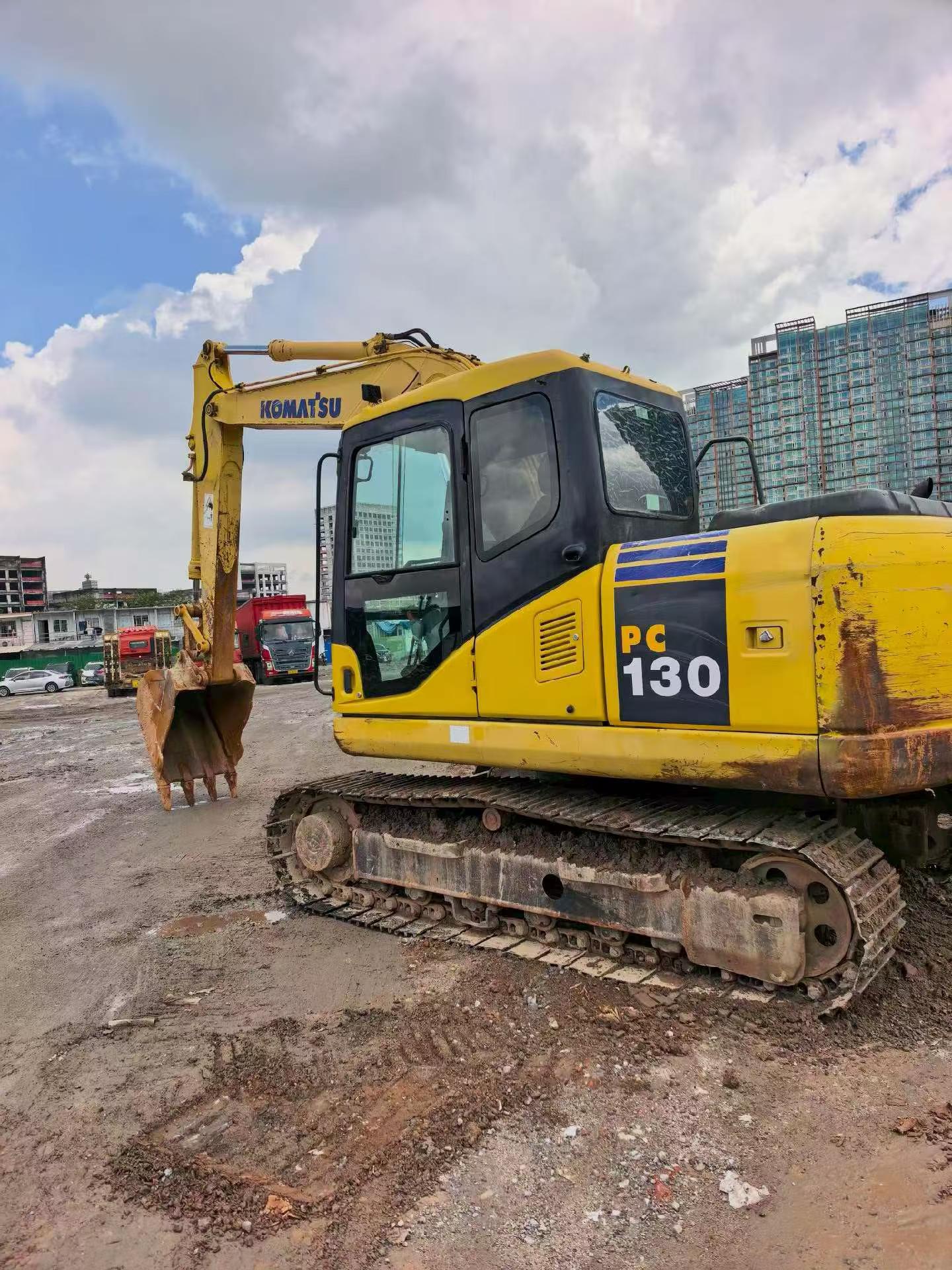 Buy Komatsu PC110-7 Used Excavator / 7 Buy Komatsu PC110-7 Used Excavator / 7
