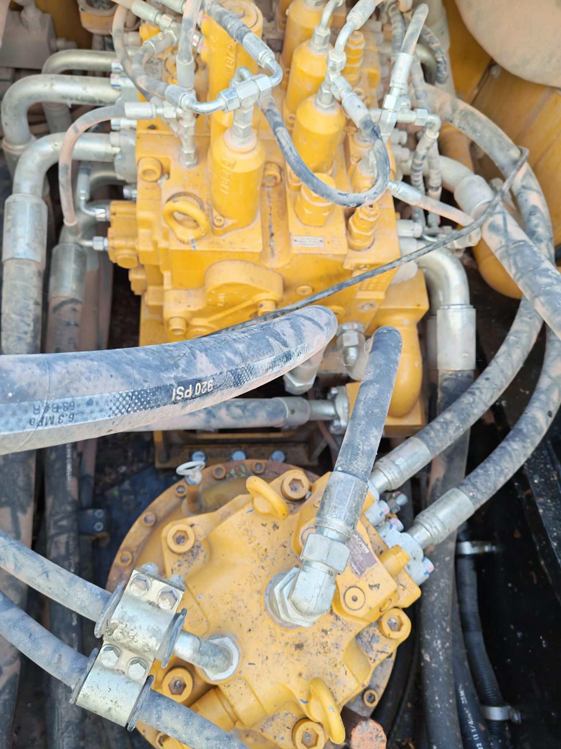 Buy Sany SY550H Used Excavator / 5 Buy Sany SY550H Used Excavator / 5