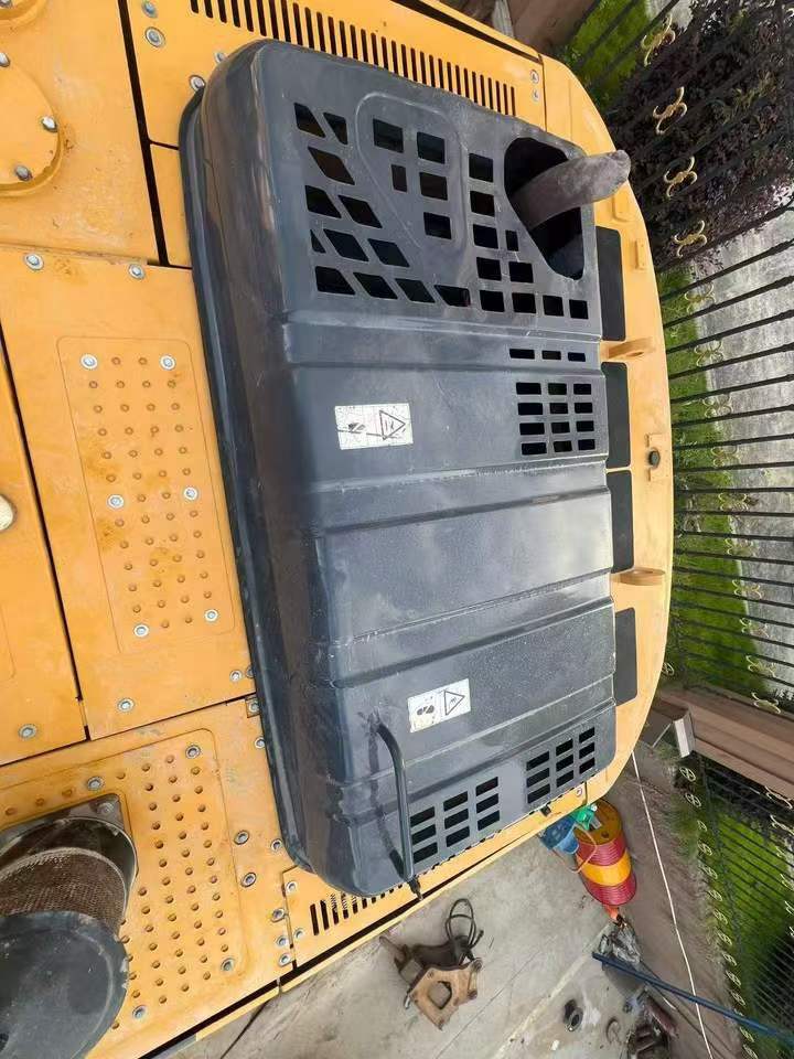 Buy XCMG XE305D Used Excavator / 3 Buy XCMG XE305D Used Excavator / 3