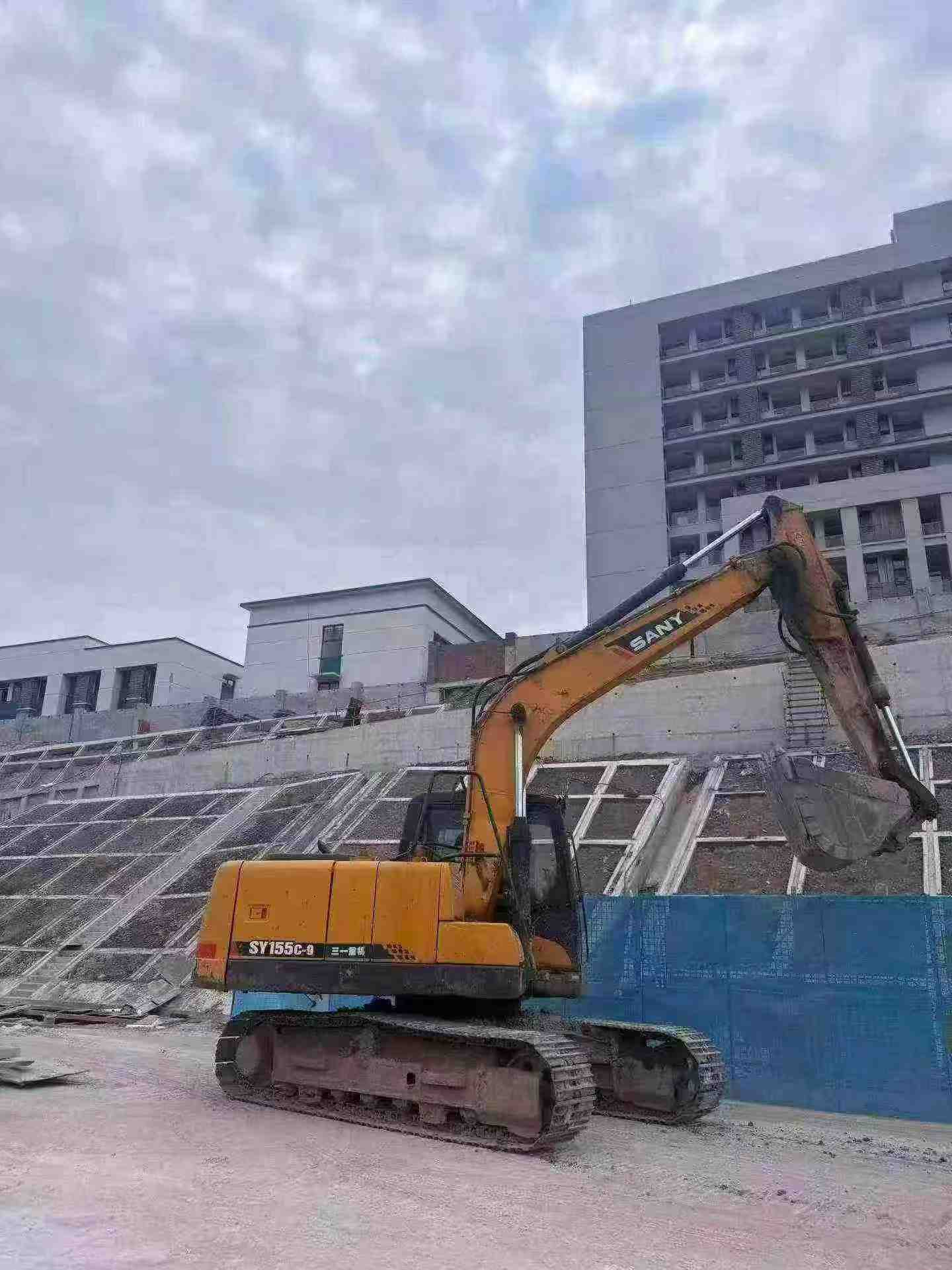Buy Sany SY135 Used Excavator / 5 Buy Sany SY135 Used Excavator / 5