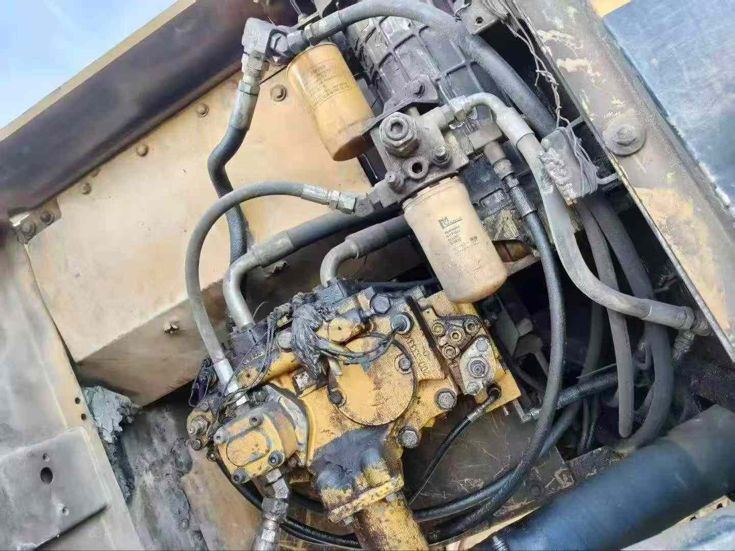 Buy Caterpillar 320D Used Excavator / 3 Buy Caterpillar 320D Used Excavator / 3