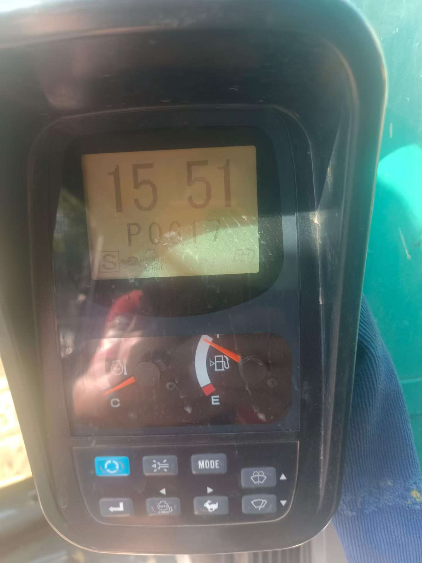 Buy Kobelco SK200 Used Excavator / 7