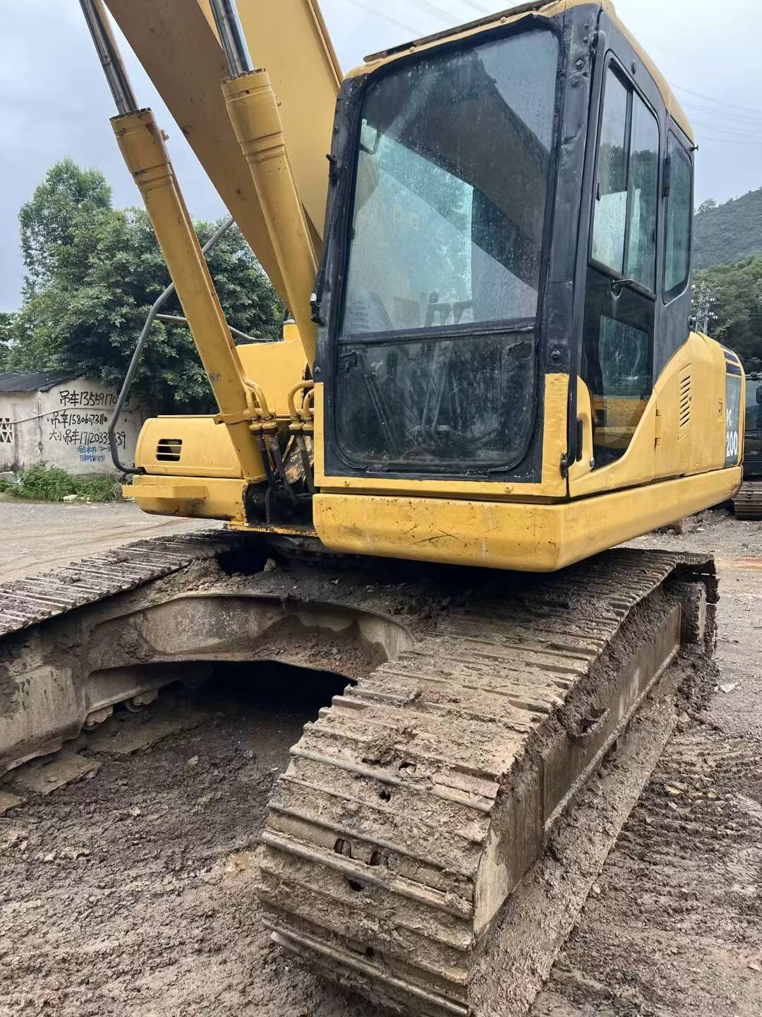 Buy Komatsu PC200-7 Used Excavator / 5 Buy Komatsu PC200-7 Used Excavator / 5