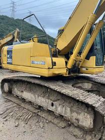 Buy Komatsu PC200-7 Used Excavator / 3 Buy Komatsu PC200-7 Used Excavator / 3