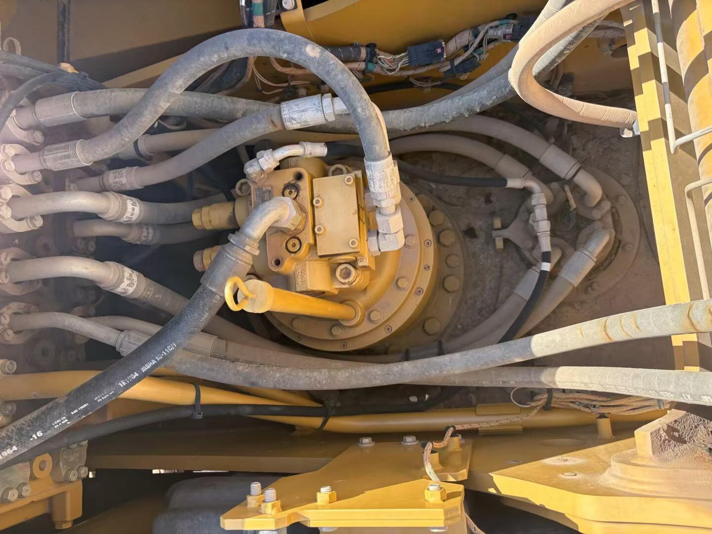 Buy Caterpillar 323 Used Excavator / 3 Buy Caterpillar 323 Used Excavator / 3