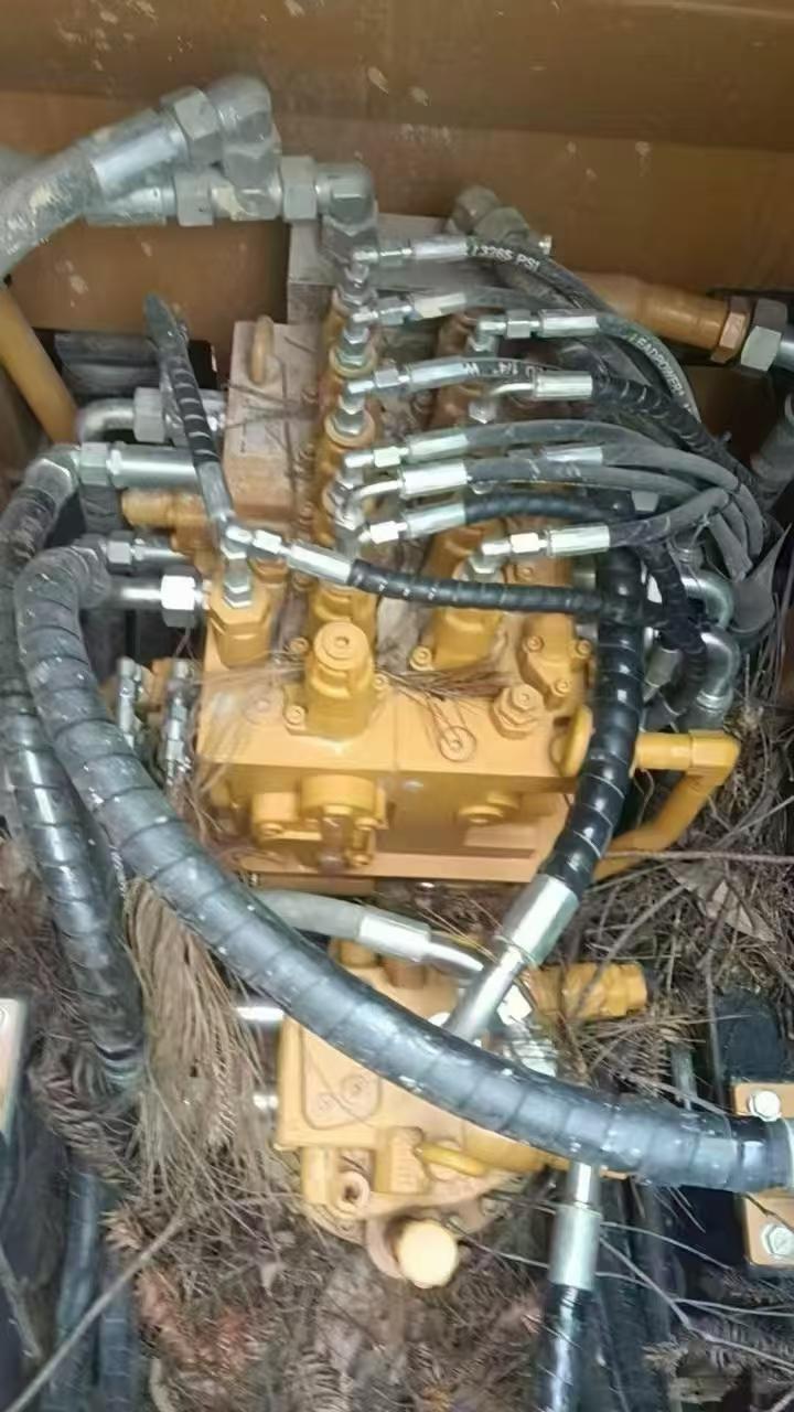 Buy Sany SY135 Used Excavator / 9 Buy Sany SY135 Used Excavator / 9
