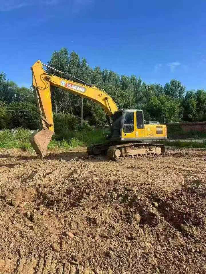 Buy XCMG XE215 Used Excavator / 3
