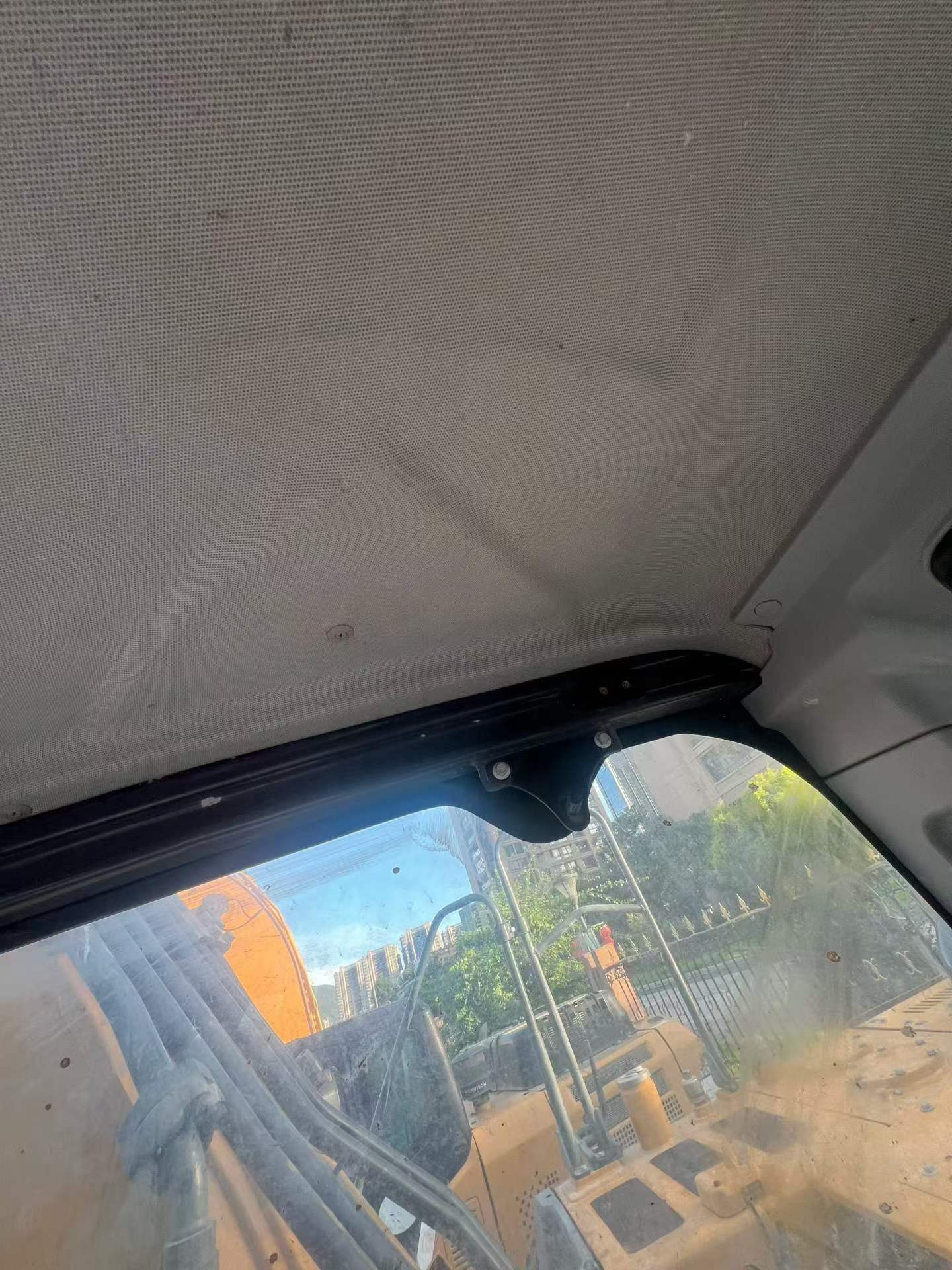 Compre Excavadora XCMG XE305D Usada / 7
