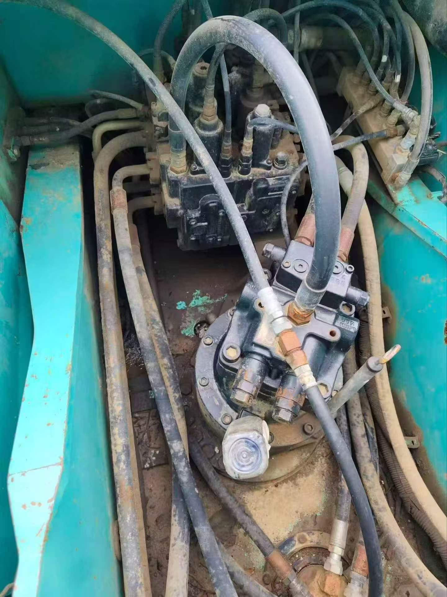 Buy Kobelco SK200-8 Used Excavator / 5 Buy Kobelco SK200-8 Used Excavator / 5