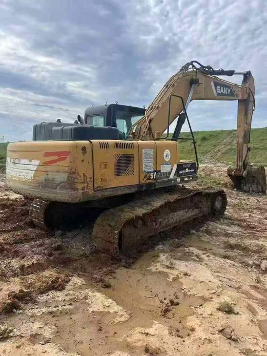 Buy Sany SY205C Used Excavator / 1