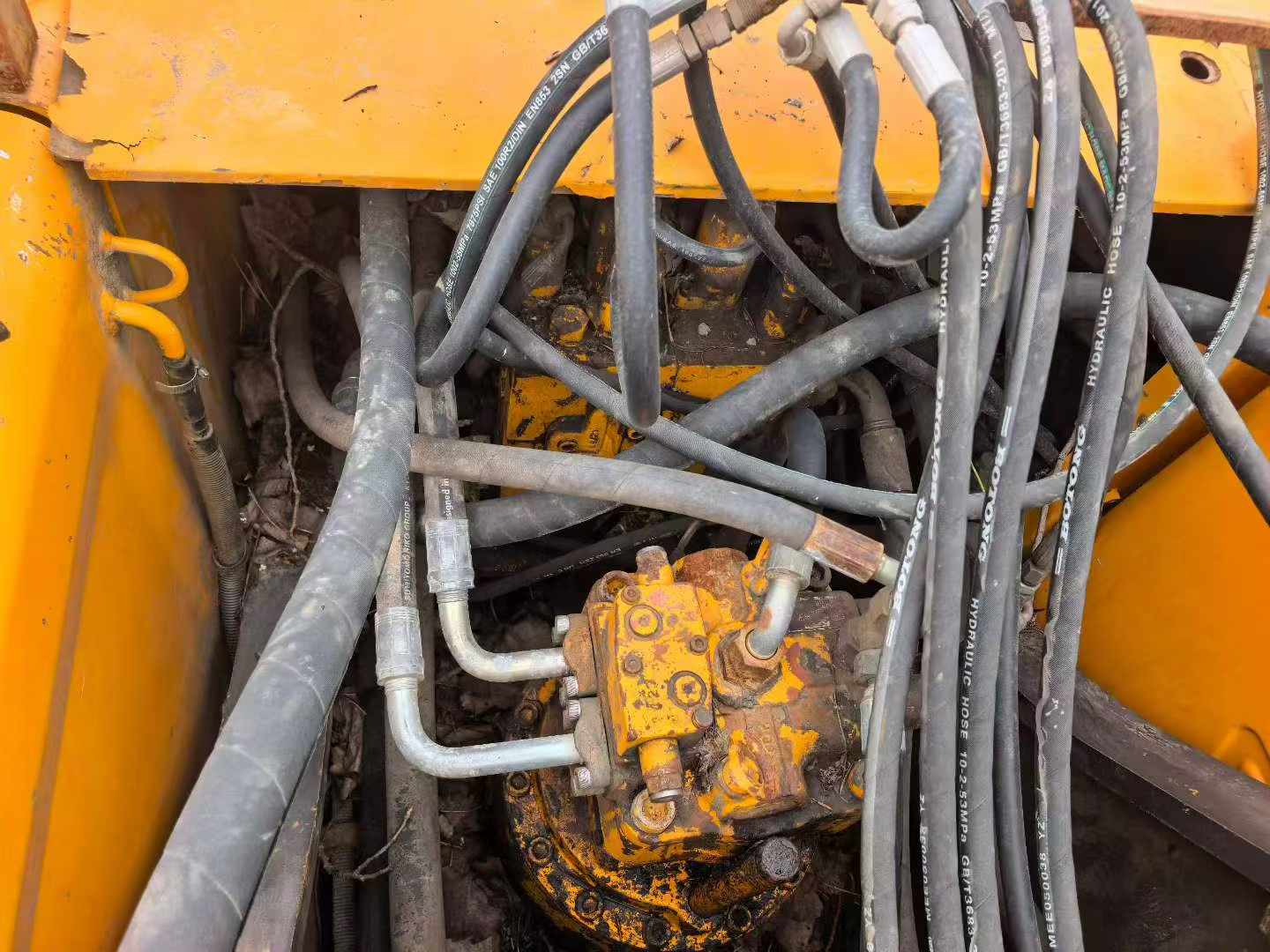 Buy Sany SY215C Used Excavator / 5 Buy Sany SY215C Used Excavator / 5