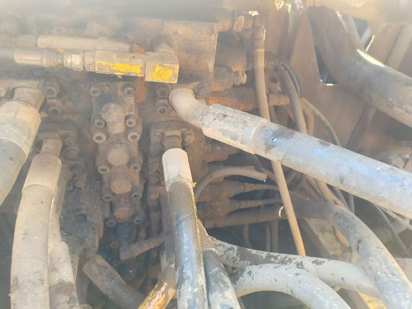 Buy Komatsu PC210-7 Used Excavator / 8 Buy Komatsu PC210-7 Used Excavator / 8