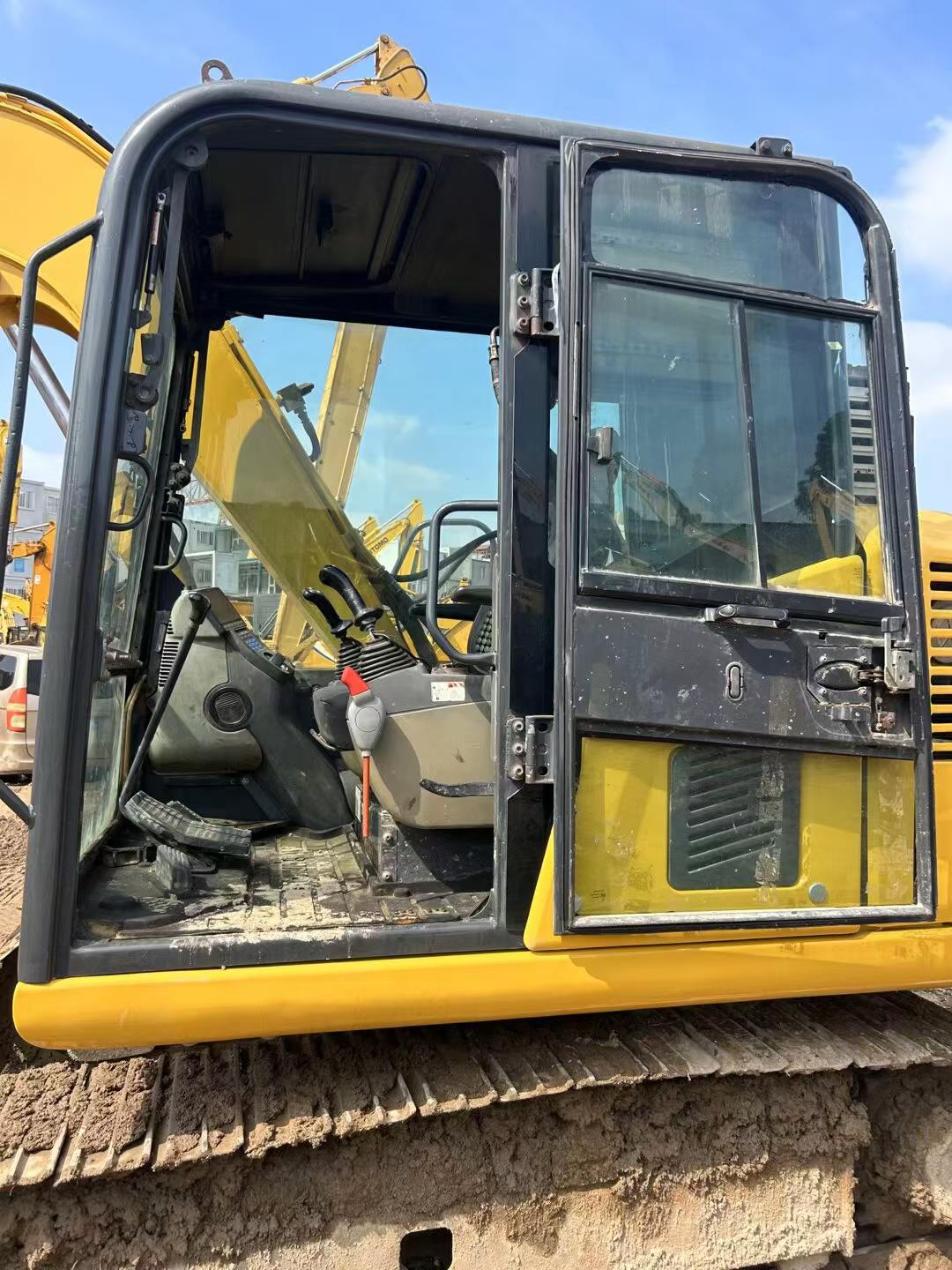 Buy Komatsu PC70-8 Used Excavator / 4 Buy Komatsu PC70-8 Used Excavator / 4