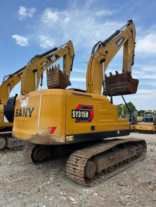 Buy Sany SY235C Used Excavator / 1