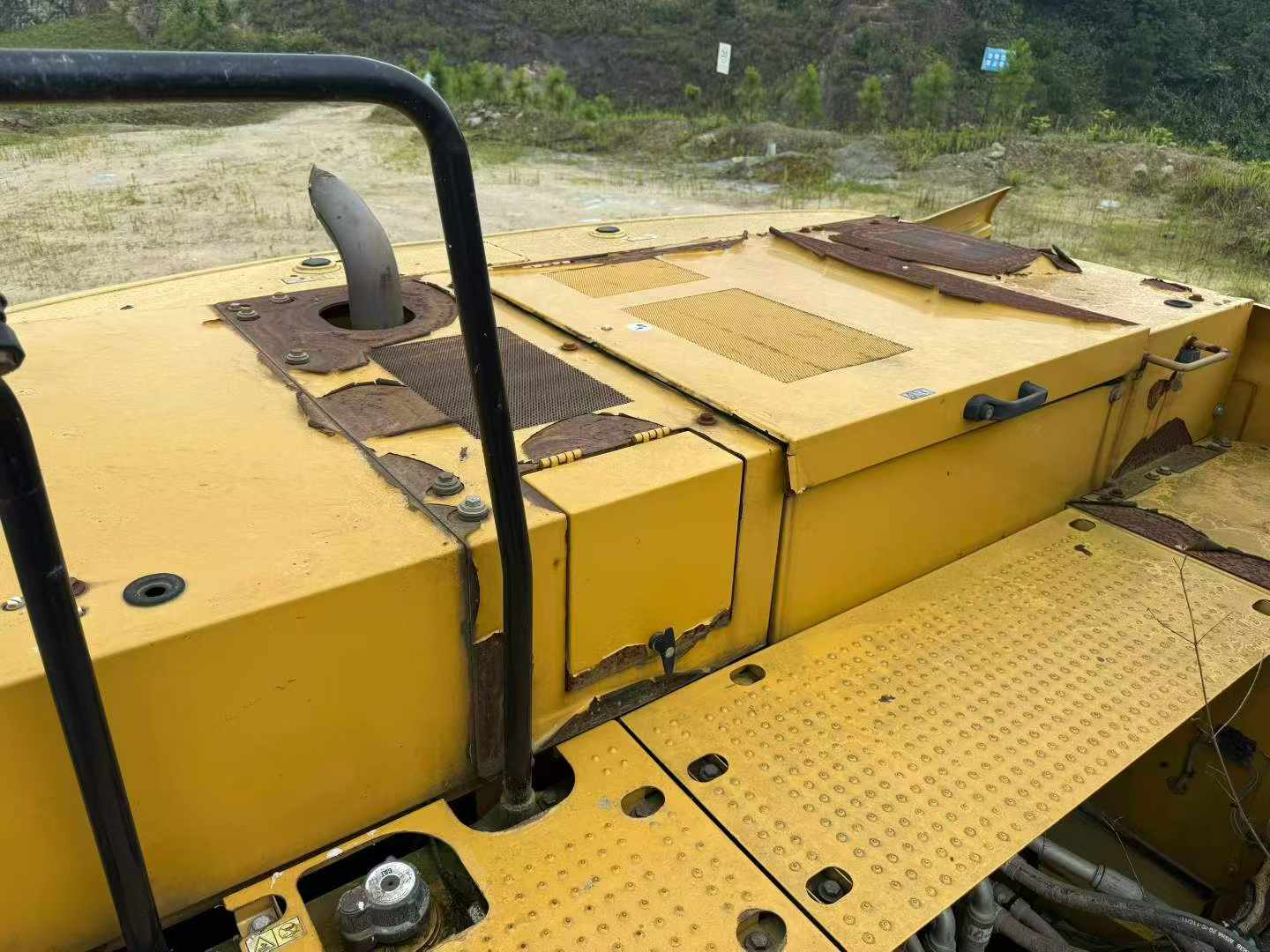 Buy Caterpillar 323 Used Excavator / 8 Buy Caterpillar 323 Used Excavator / 8