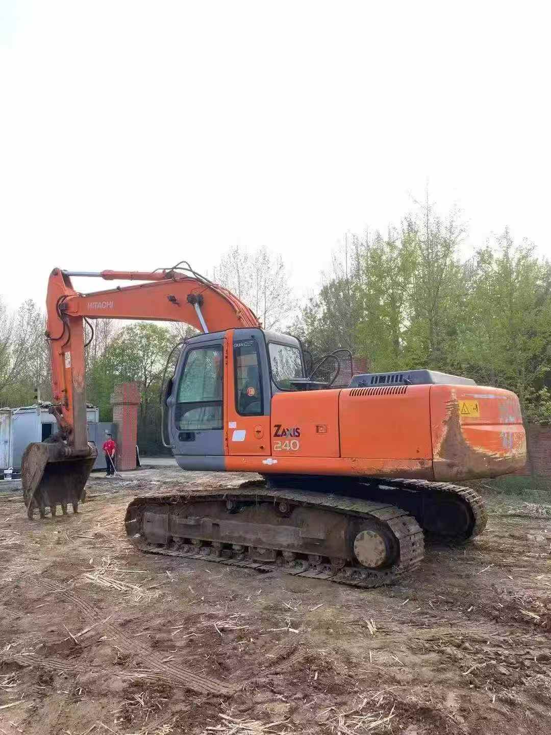 Buy Hitachi ZX240 Used Excavator / 1