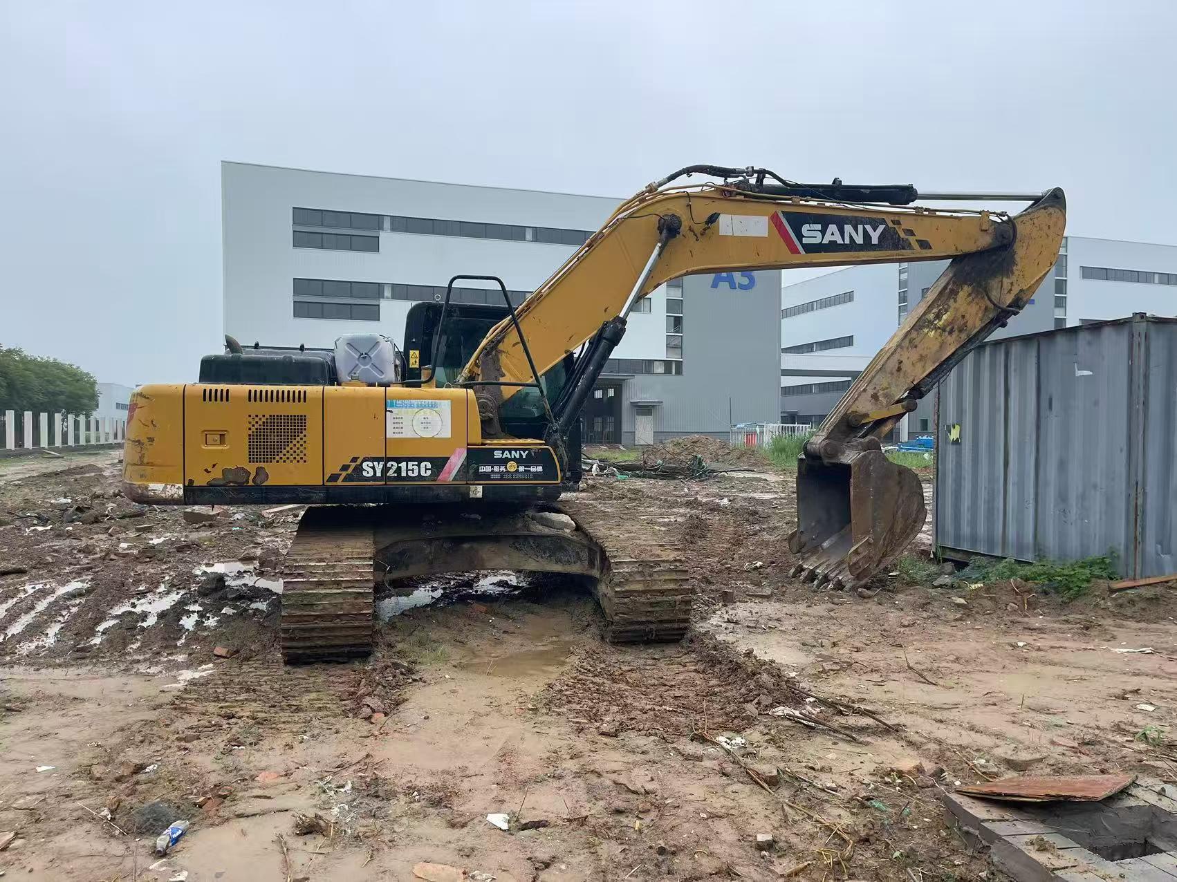 Buy Sany SY215C Used Excavator / 2 Buy Sany SY215C Used Excavator / 2