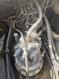 Buy Sumitomo S260 Used Excavator / 6 Buy Sumitomo S260 Used Excavator / 6