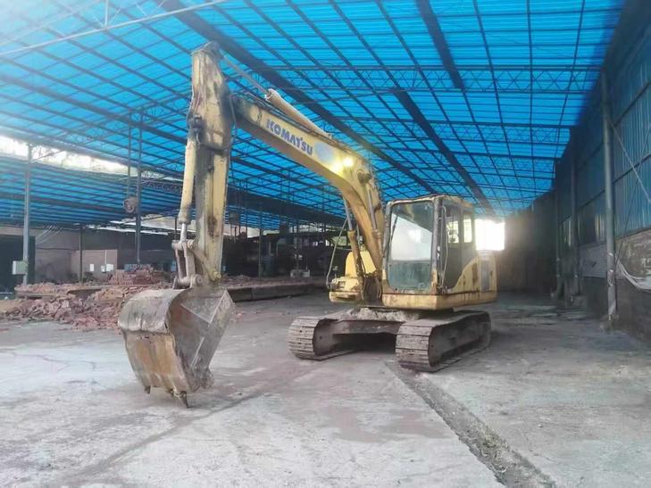 Buy Komatsu PC130-7 Used Excavator / 1