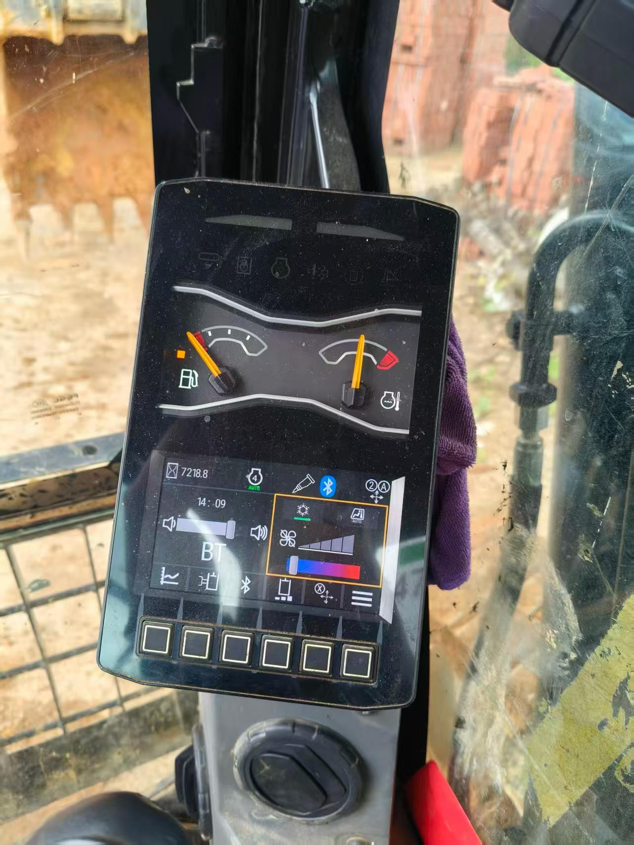 Buy Caterpillar 307B Used Excavator / 2 Buy Caterpillar 307B Used Excavator / 2