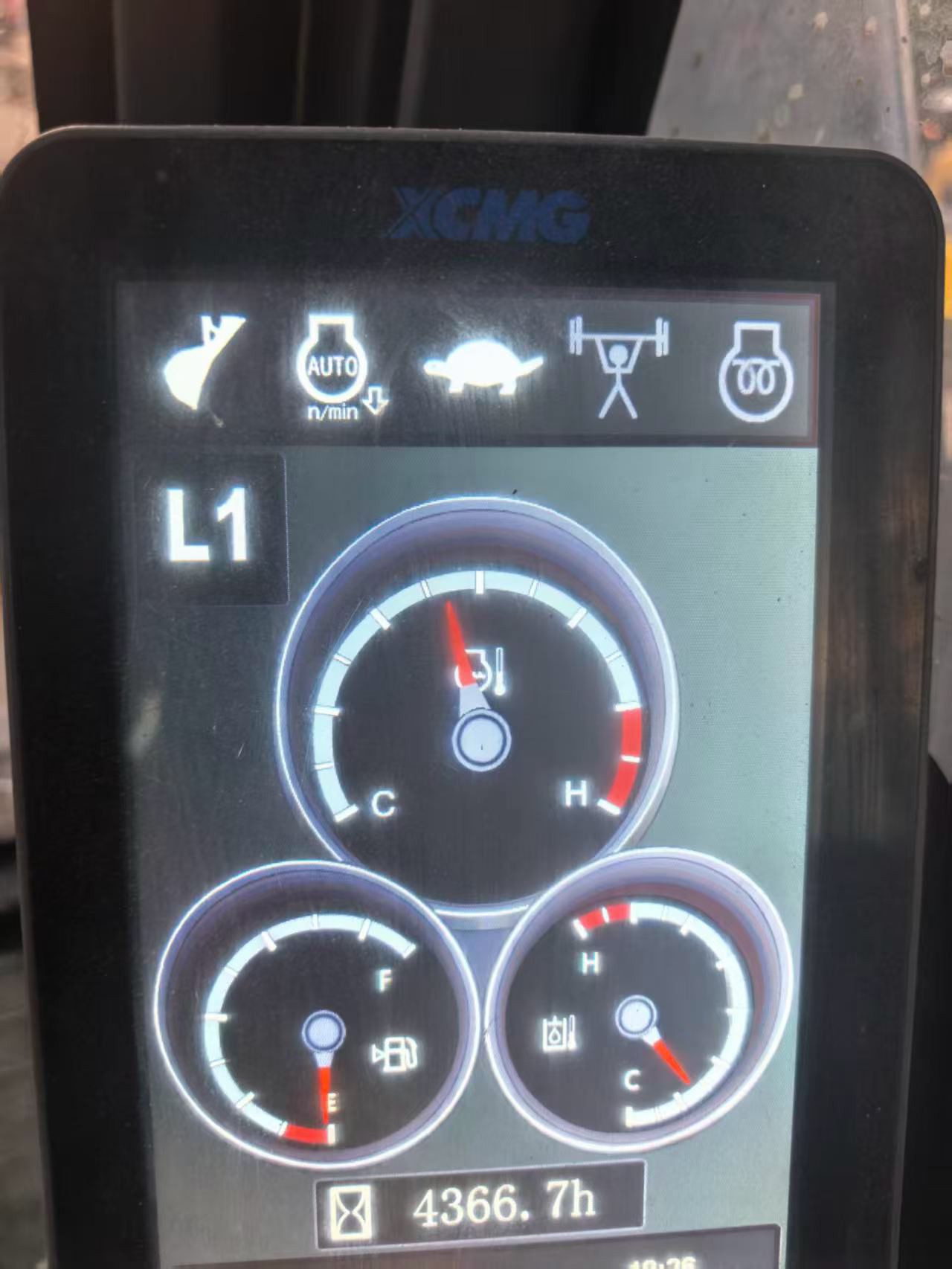 Buy XCMG XE400DK Used Excavator / 2 Buy XCMG XE400DK Used Excavator / 2