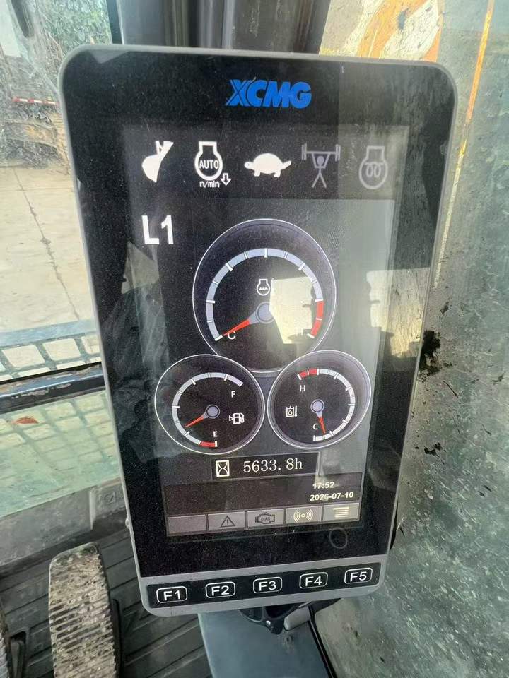 Compre Excavadora XCMG XE305D Usada / 5