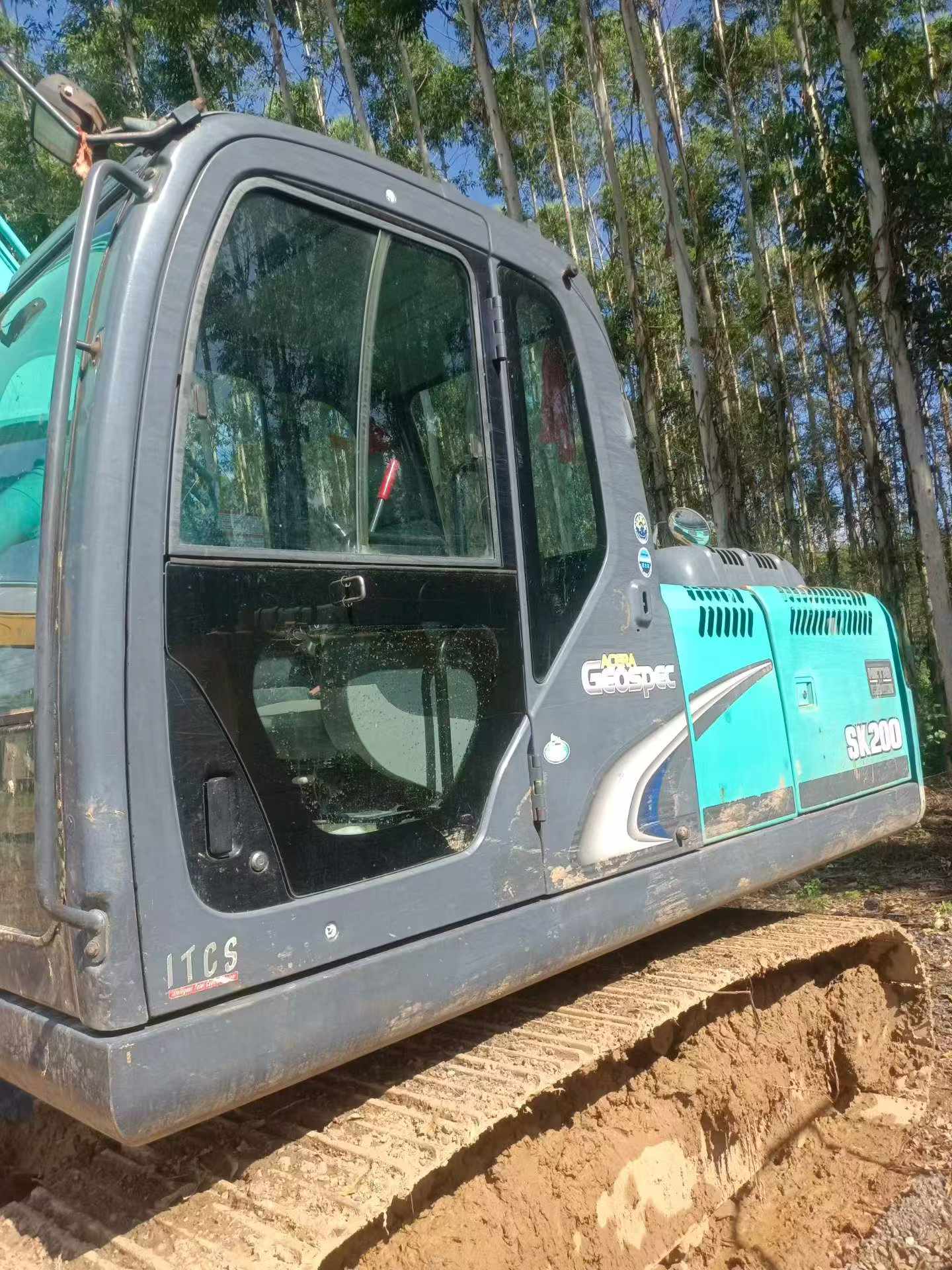 Buy Kobelco SK200 Used Excavator / 2