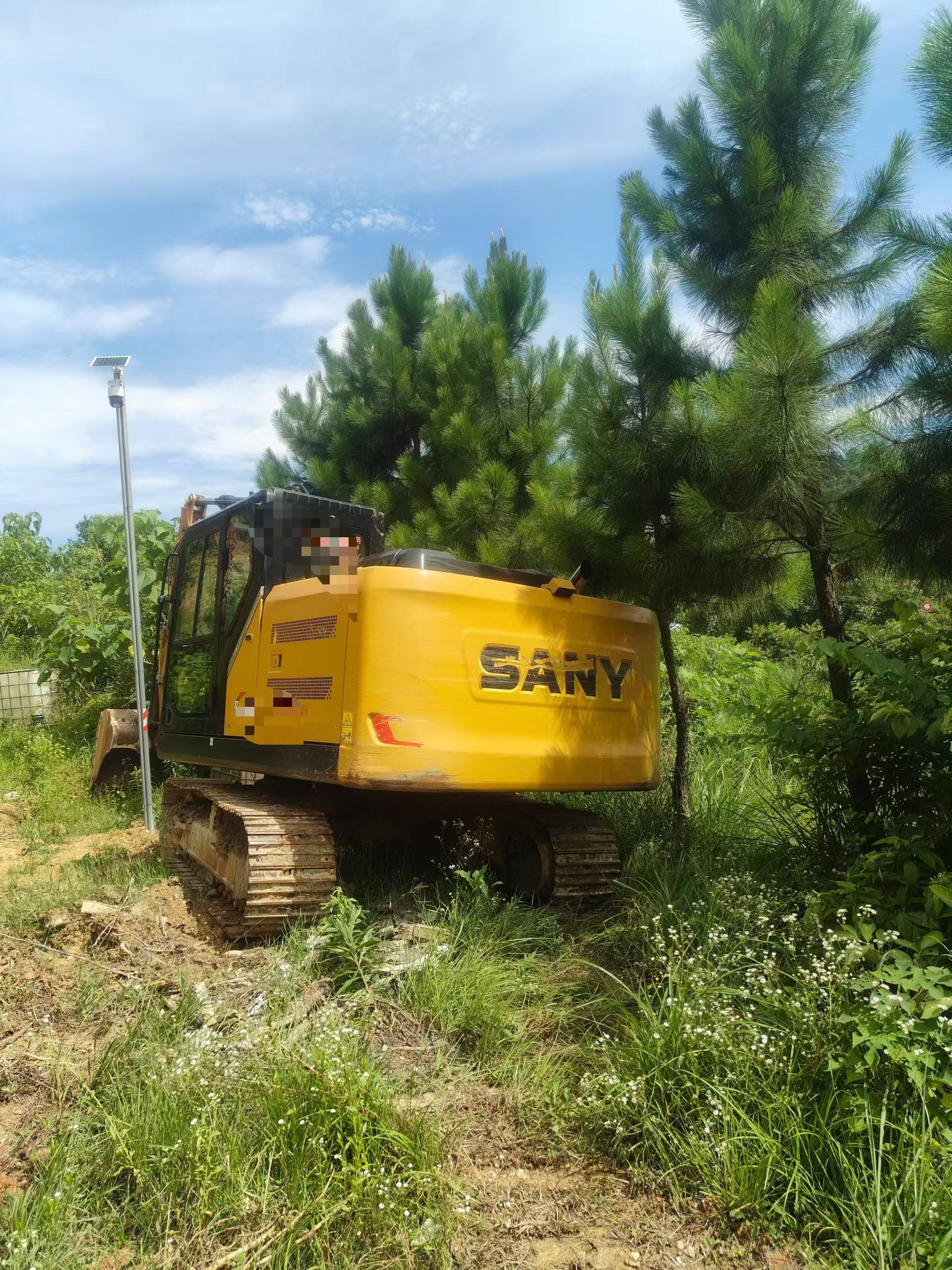 Buy Sany SY135 Used Excavator / 3 Buy Sany SY135 Used Excavator / 3